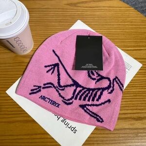 Arc'teryx Pink and Purple Beanie hat Fashion❤️🎉🎉🎉🎉